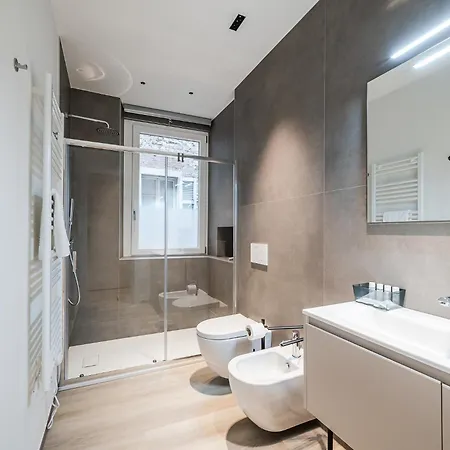 Arnaldo Luxury E Design In Duomo Apartman